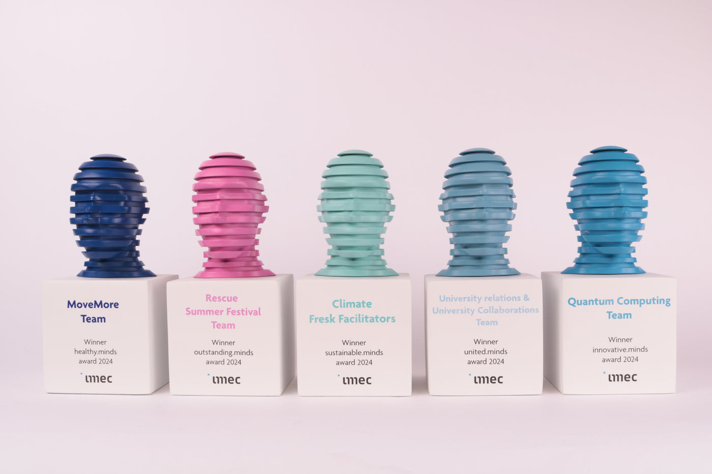 concrete trophy bases with 3d printed heads on top