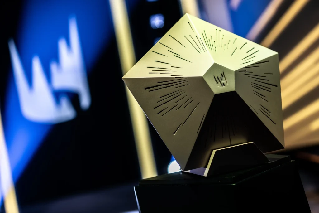 LEC gold shield scaled