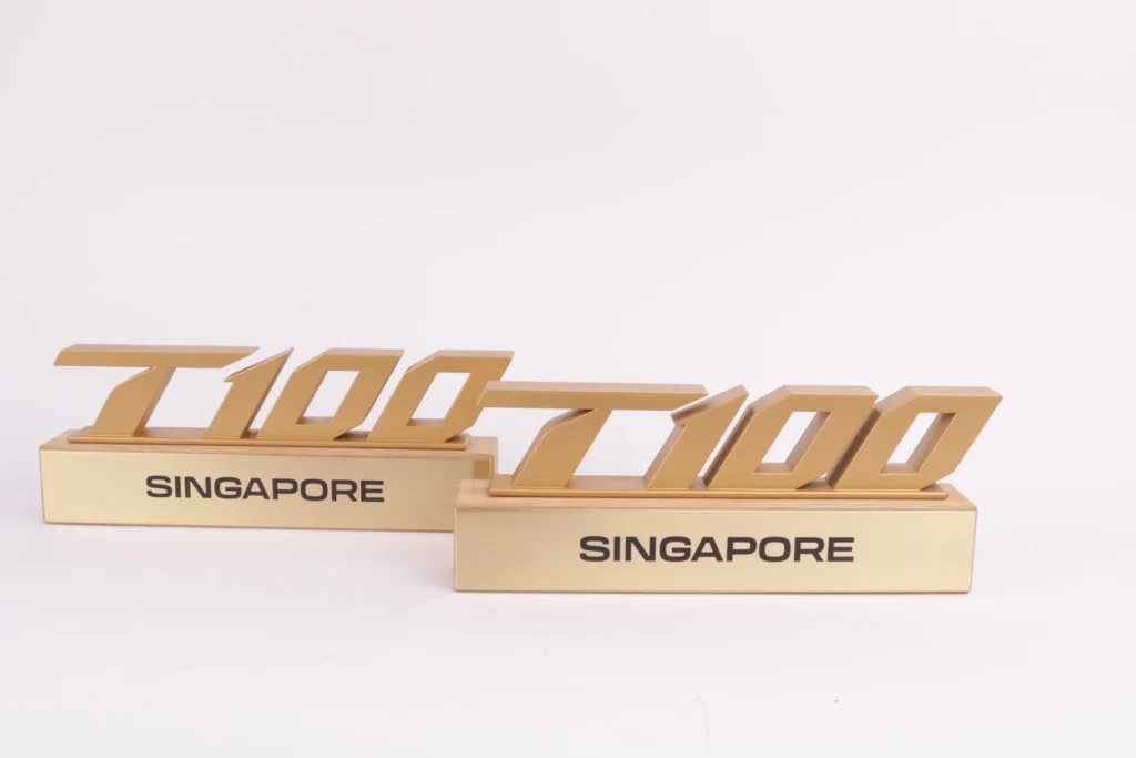 Trophée personnalisé du triathlon T100