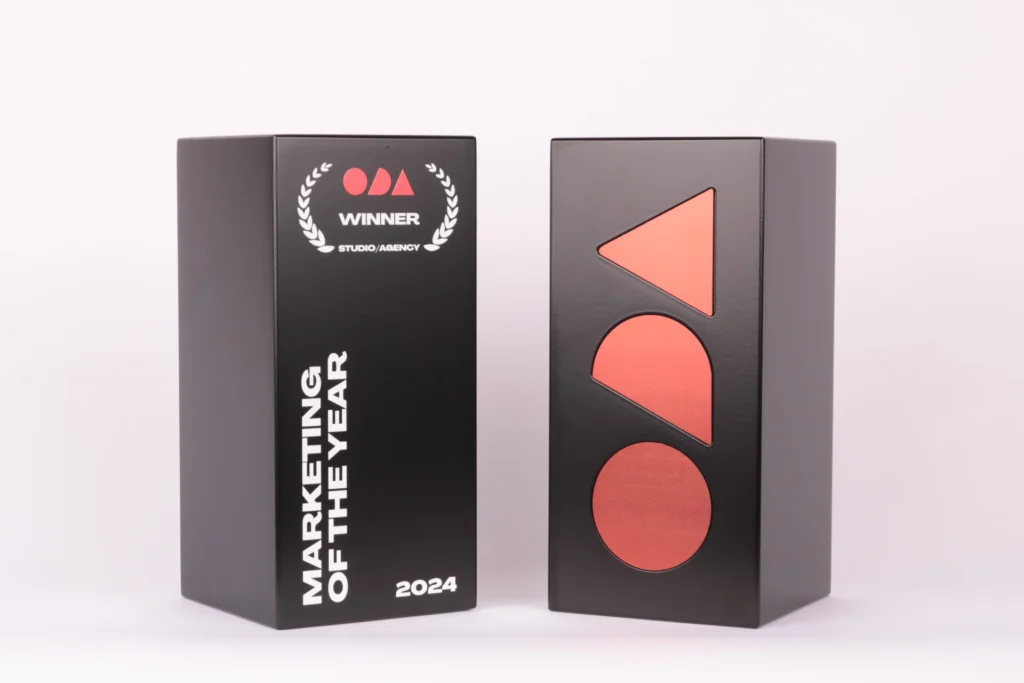 trophée personnalisé totem plexi print edio online design awards 2024 a68b093f a7e9 4e12 8c0c 8d3b8e933851