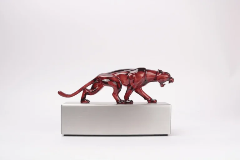 silhouet rode panter transparant glanzend op maat gemaakte aluminium bedrijfstrofee 2025 rechts